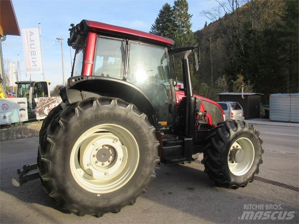 Valtra N163D Tractors