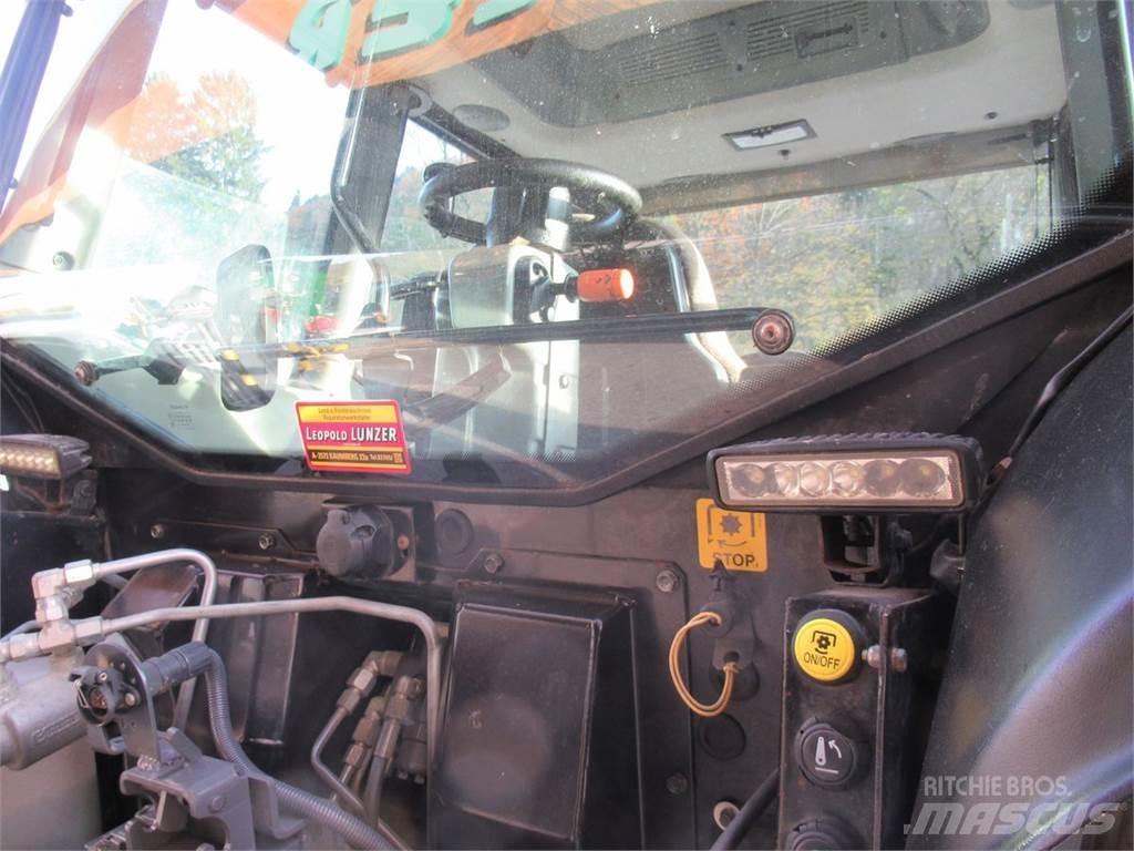 Valtra N163D Tractors