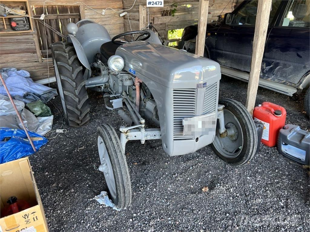 Ferguson TED 20 Tractors