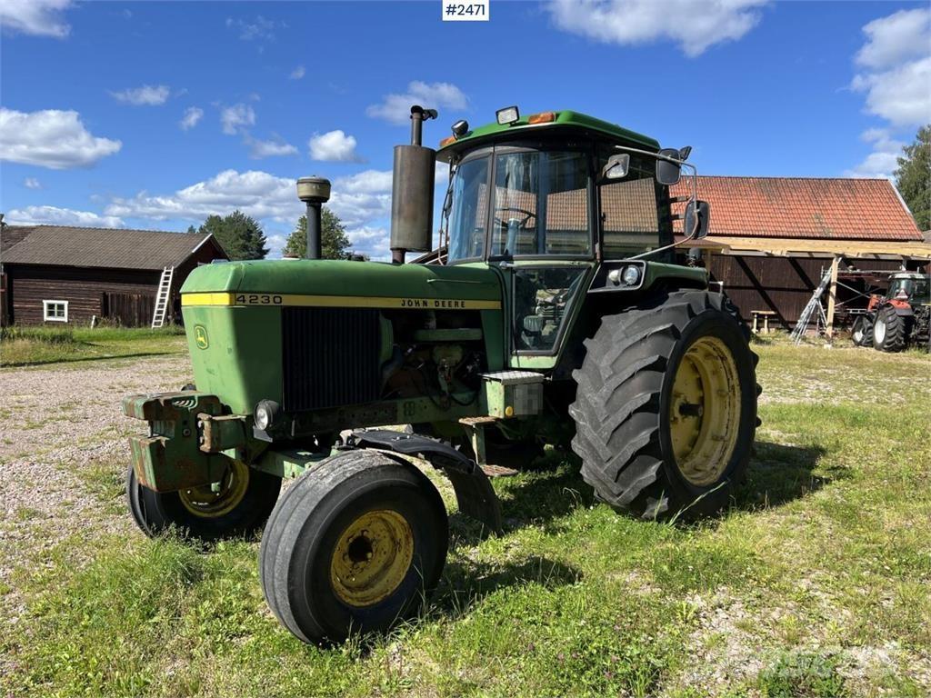 John Deere 4230 Tractors