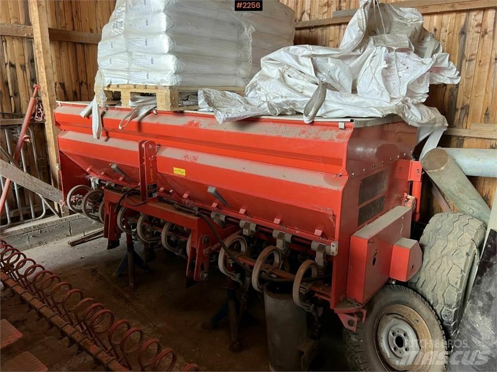 Tume HKL 250B Other Forage Equipment