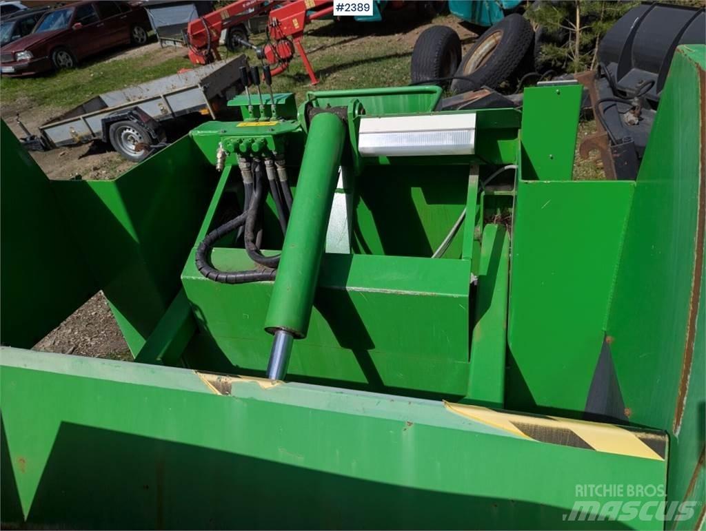 Varmo Lift PPNL Other Forage Equipment