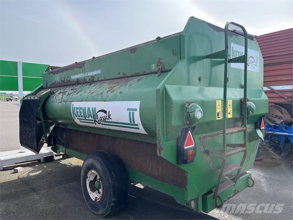 Keenan  Forage wagons