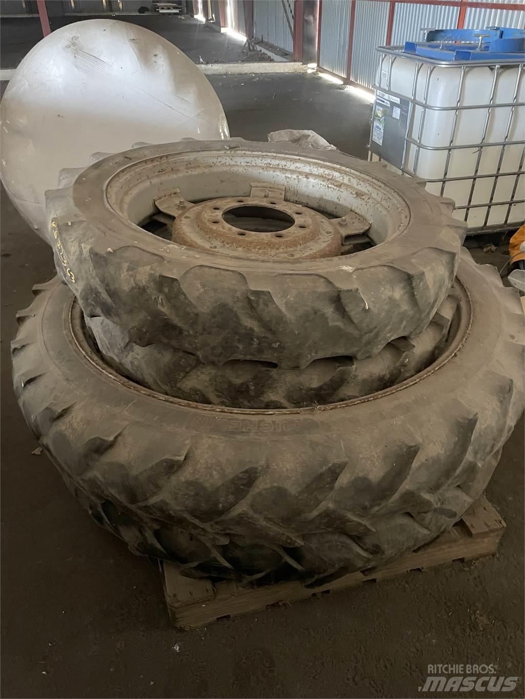  SLITNA CASE Tires, wheels and rims