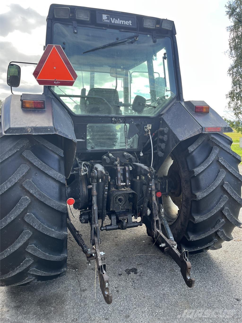 Valmet 8400 Tractors
