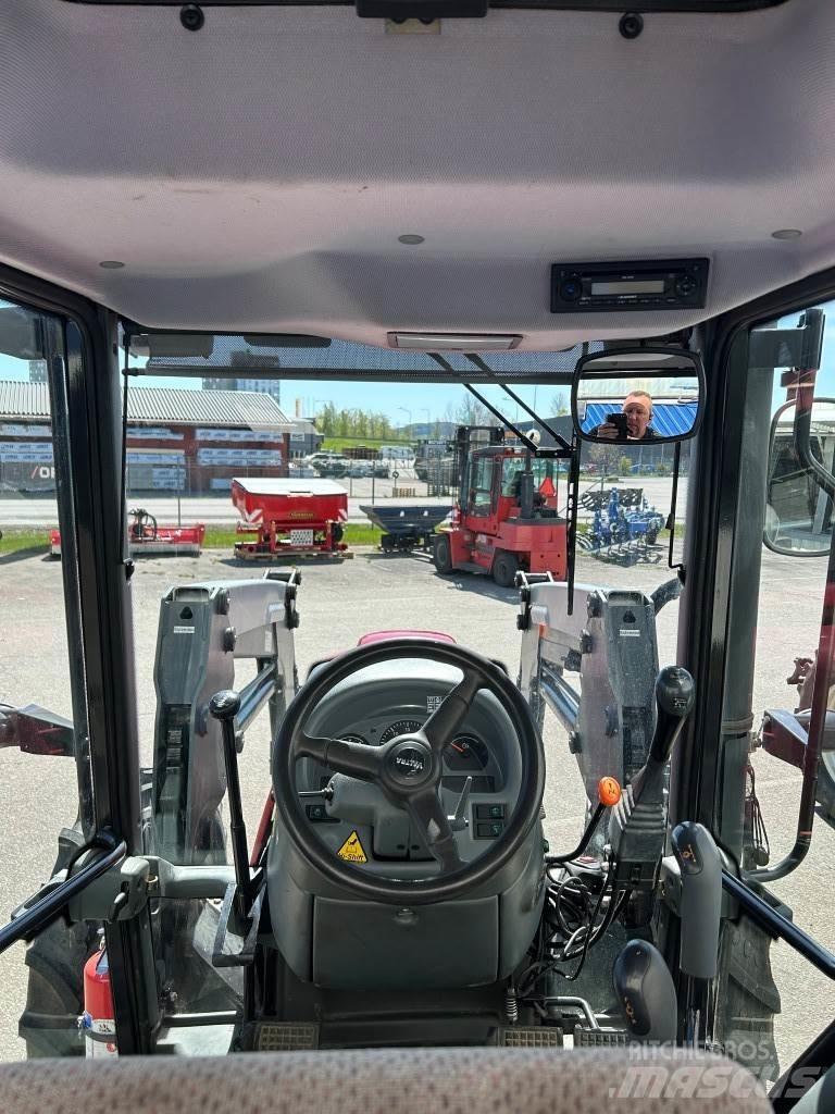 Valtra 72 Tractors