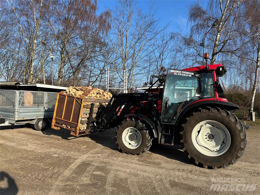 Valtra 85SH Tractors