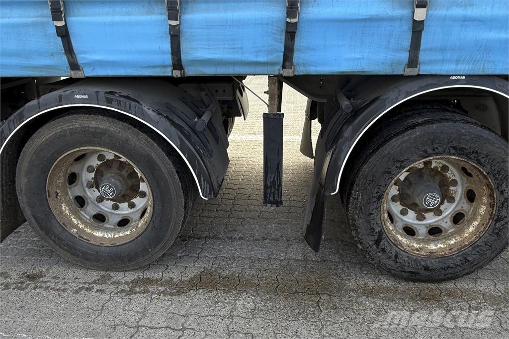 Kel-Berg 34 pl. City Trailers