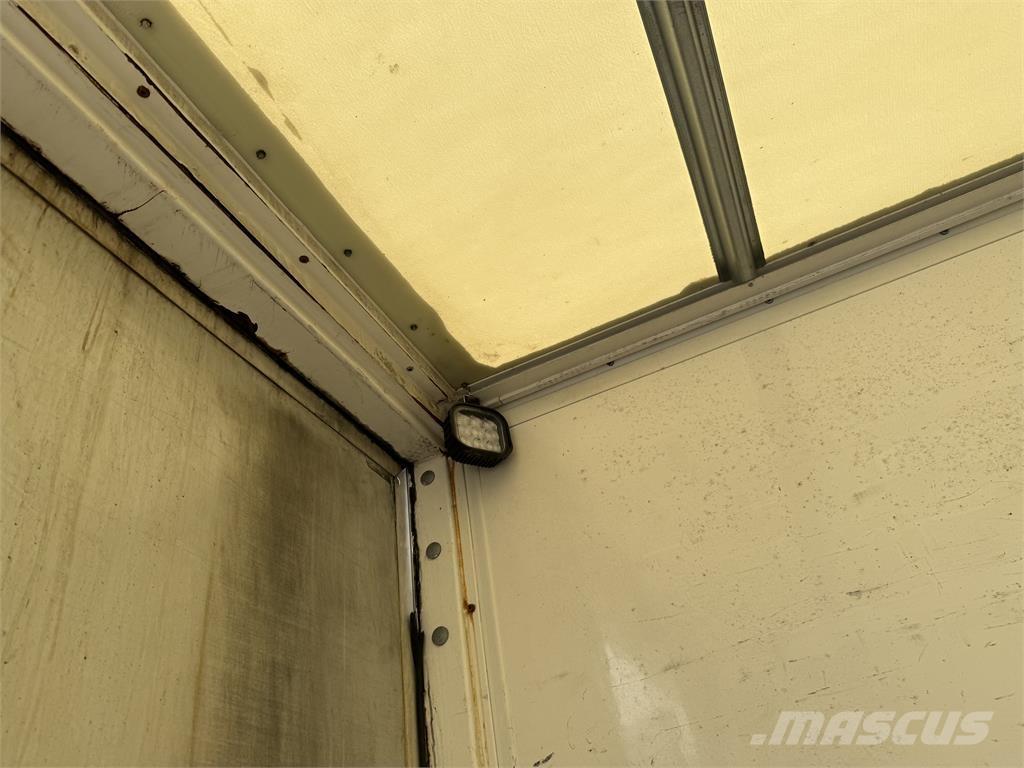 Kel-Berg D100 V Box body semi-trailers