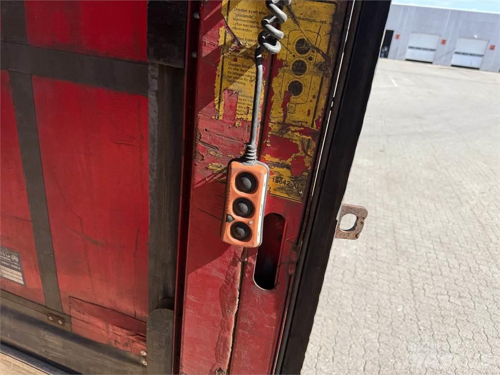 Kel-Berg D100V 34 pl. Curtain  trailers