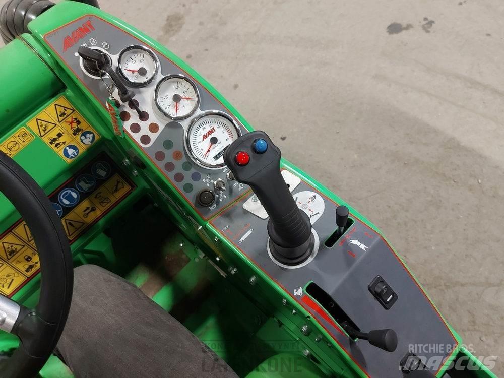Avant 528 Mini Loader