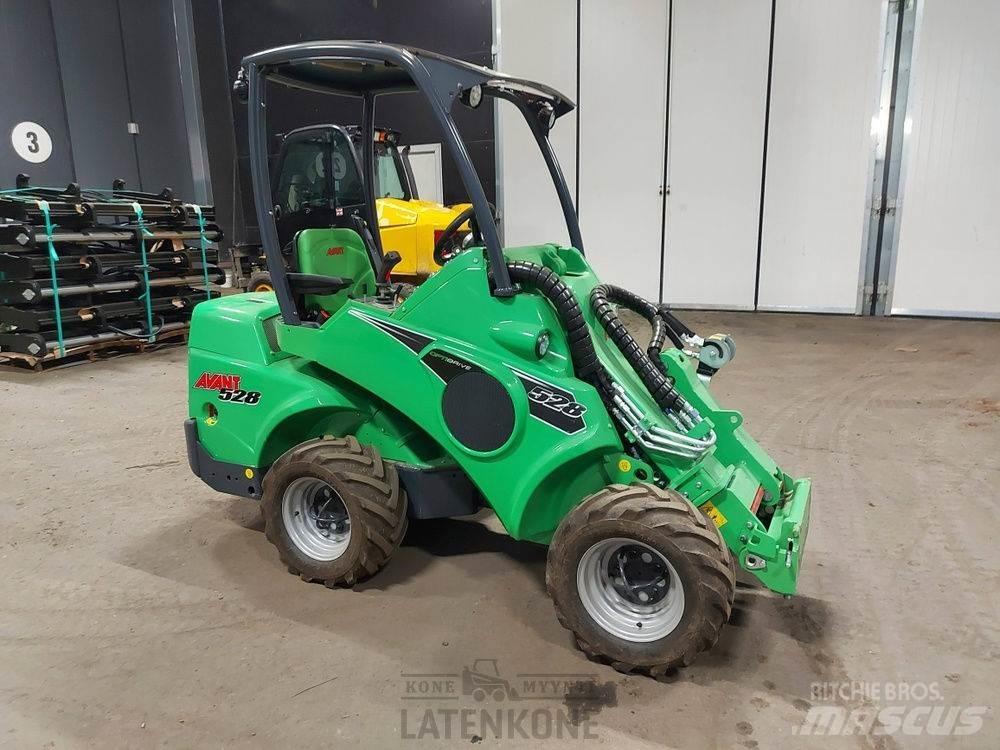 Avant 528 Mini Loader