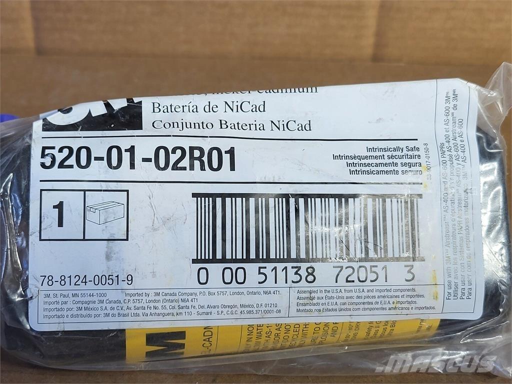  3M 520-01-02R01 Batteries