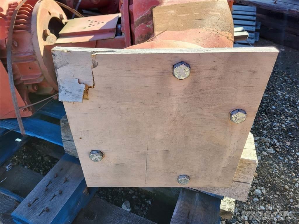  ARMSTRONG 4380 Water Pumps