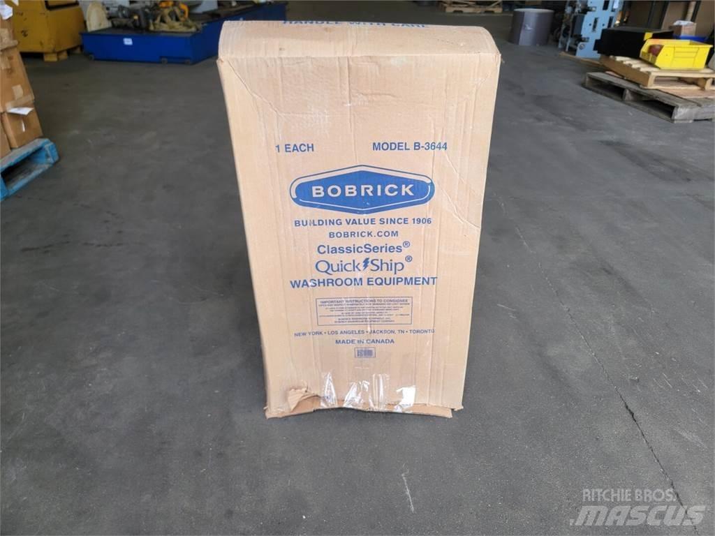  BOBRICK B-3644 Pallet wide containers