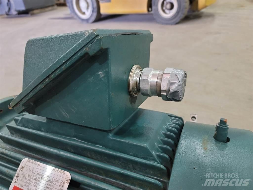  RELIANCE Industrial engines