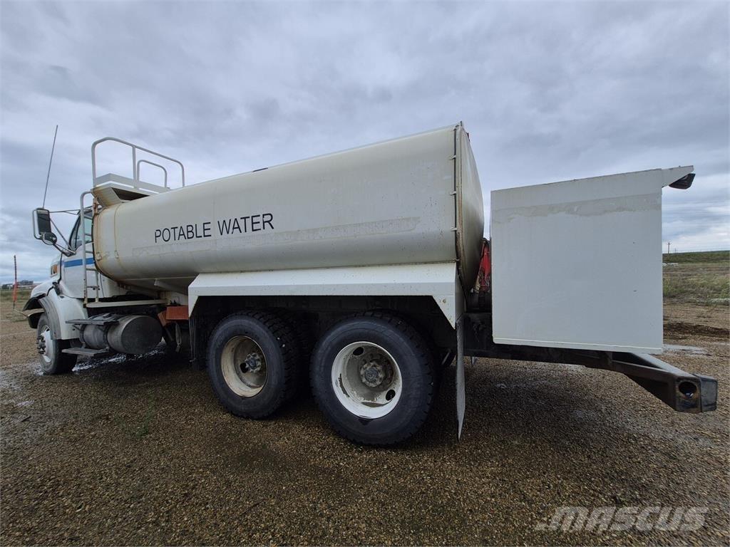Sterling L9500 Utility Machines