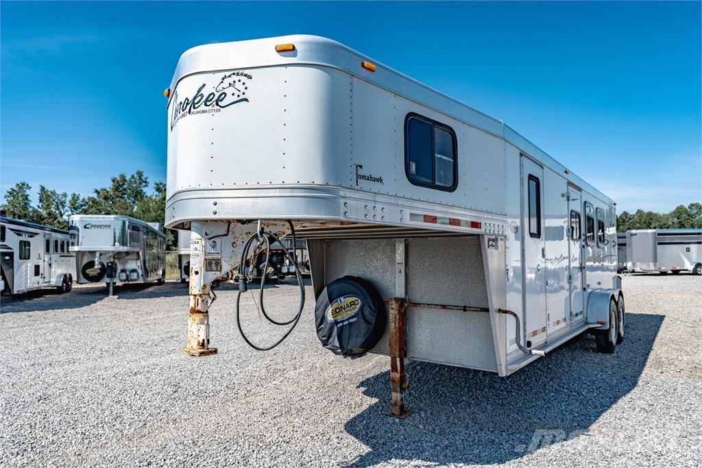 Cherokee XT300 Livestock Trailers