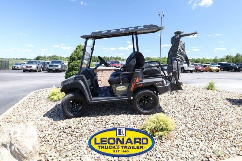  eNVy NV-4 Golf Carts