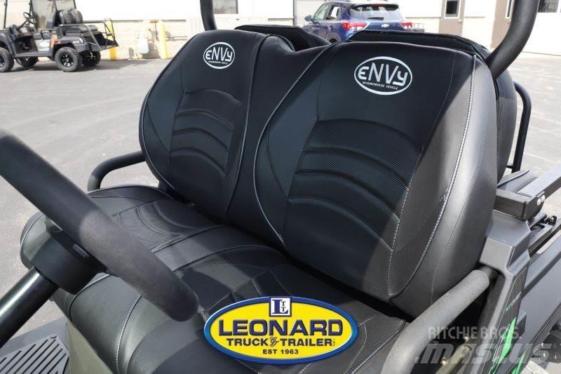 eNVy NV-4 Golf Carts
