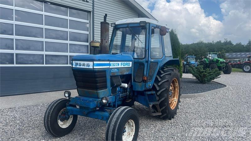 Ford 6700 Tractors