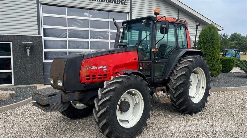 Valmet 8050 Tractors