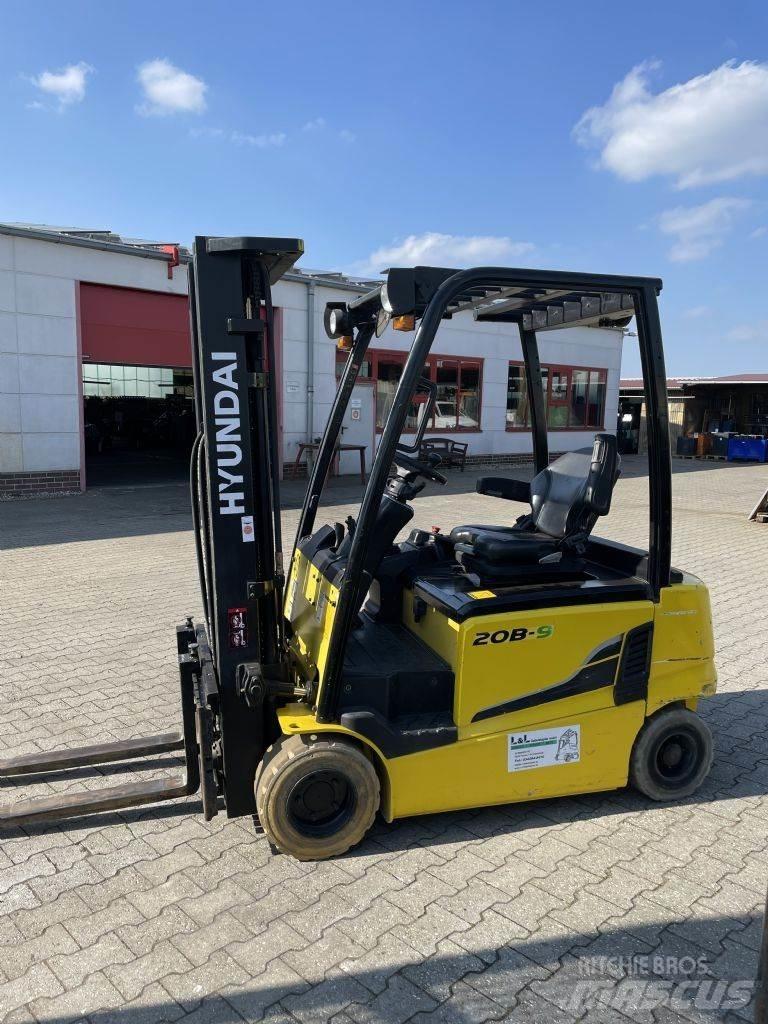 Hyundai 20 B - 9 Electric Forklifts