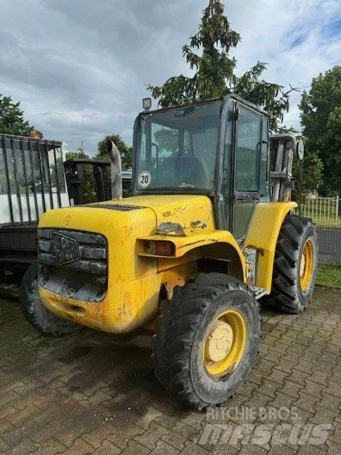 JCB 940-2 Rough Terrain Trucks