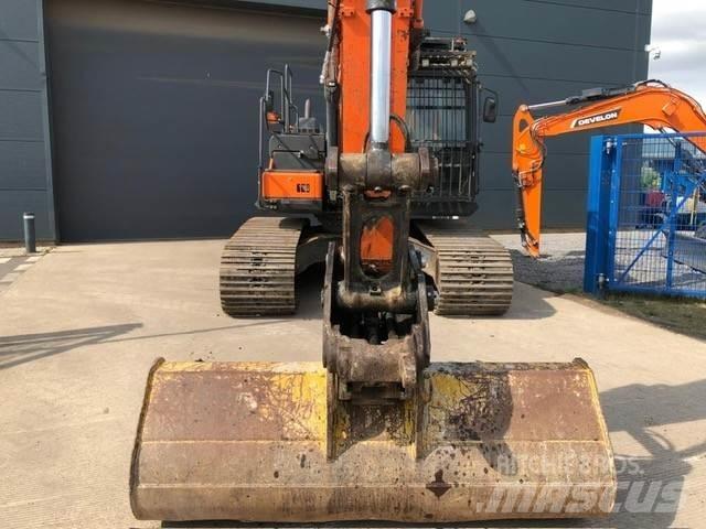 Develon Dx225lc-5 Crawler Excavators