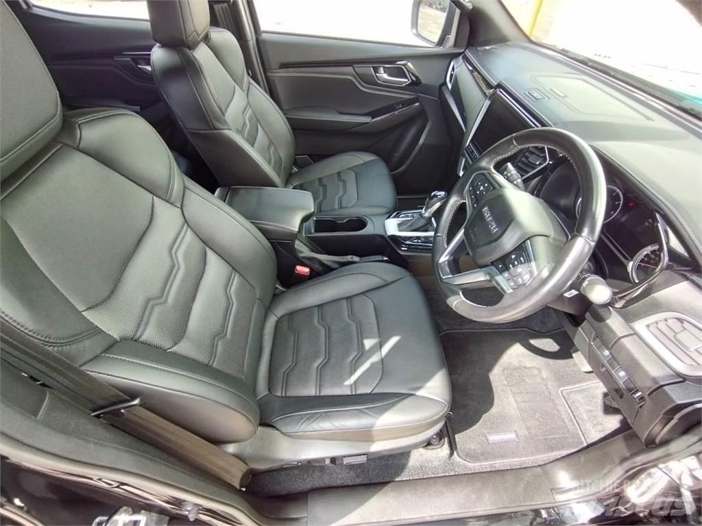 Isuzu  Pickup Trucks