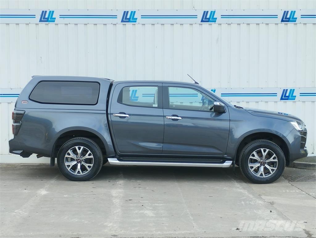 Isuzu DL40 Pickup Trucks