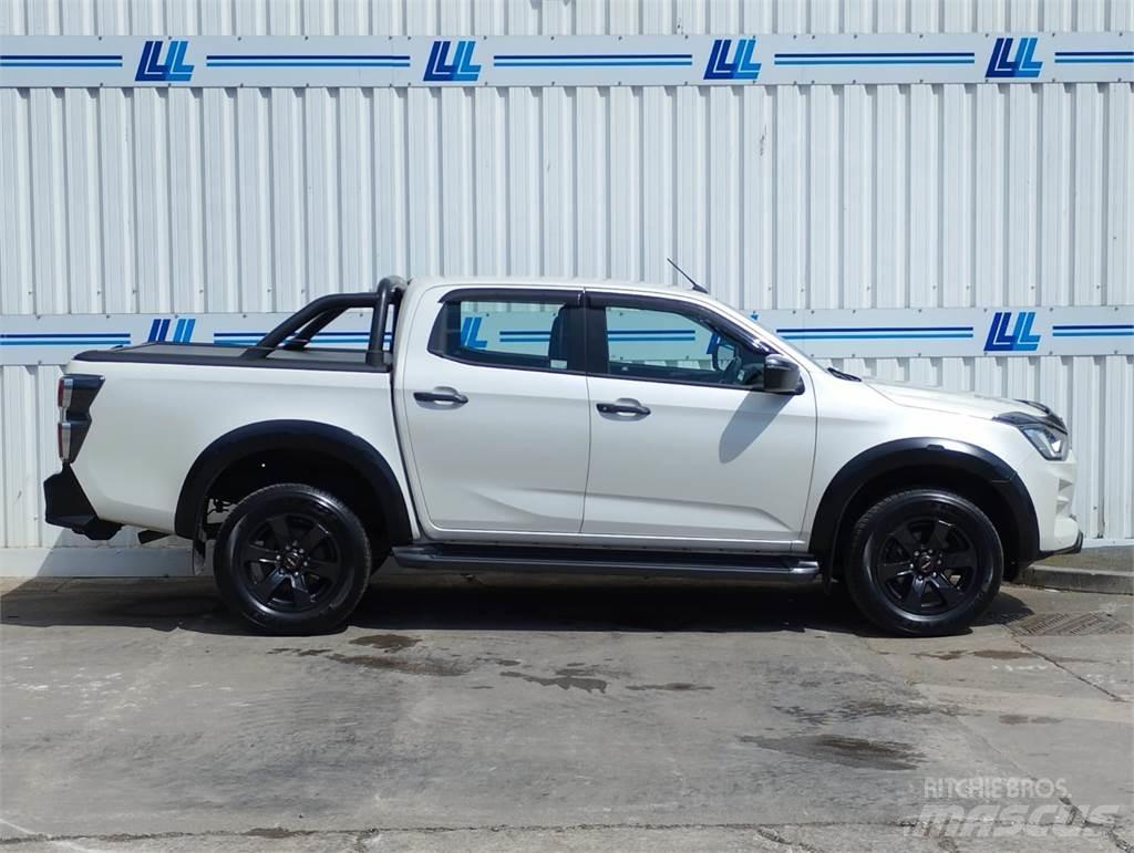 Isuzu V-Cross Pickup Trucks