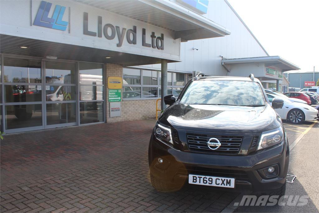 Nissan Navara Pickup Trucks
