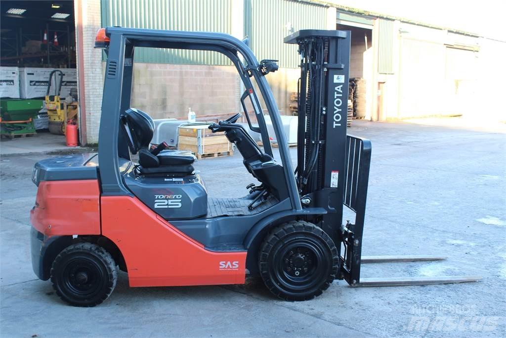 Toyota Tonero 2.5T Misc Forklifts