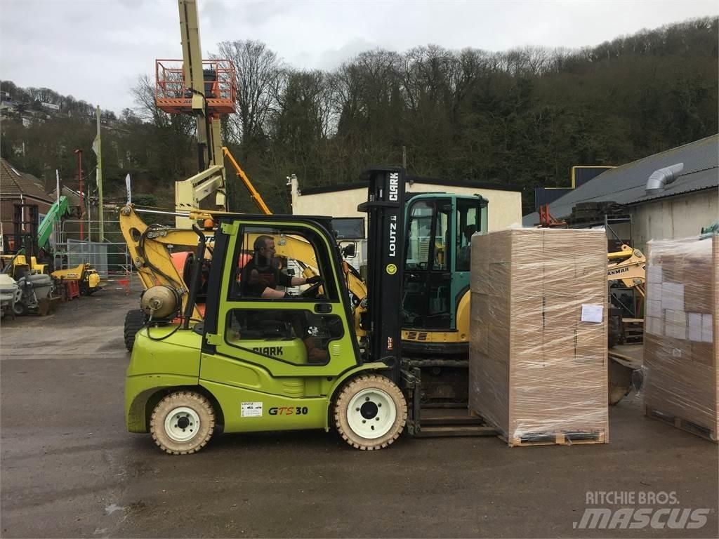 Clark GTS30L Misc Forklifts