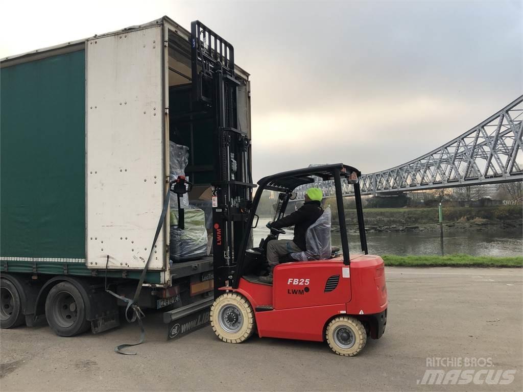  LWM FB25 Misc Forklifts