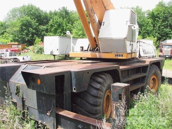 Drott 2500 Mobile and all terrain cranes