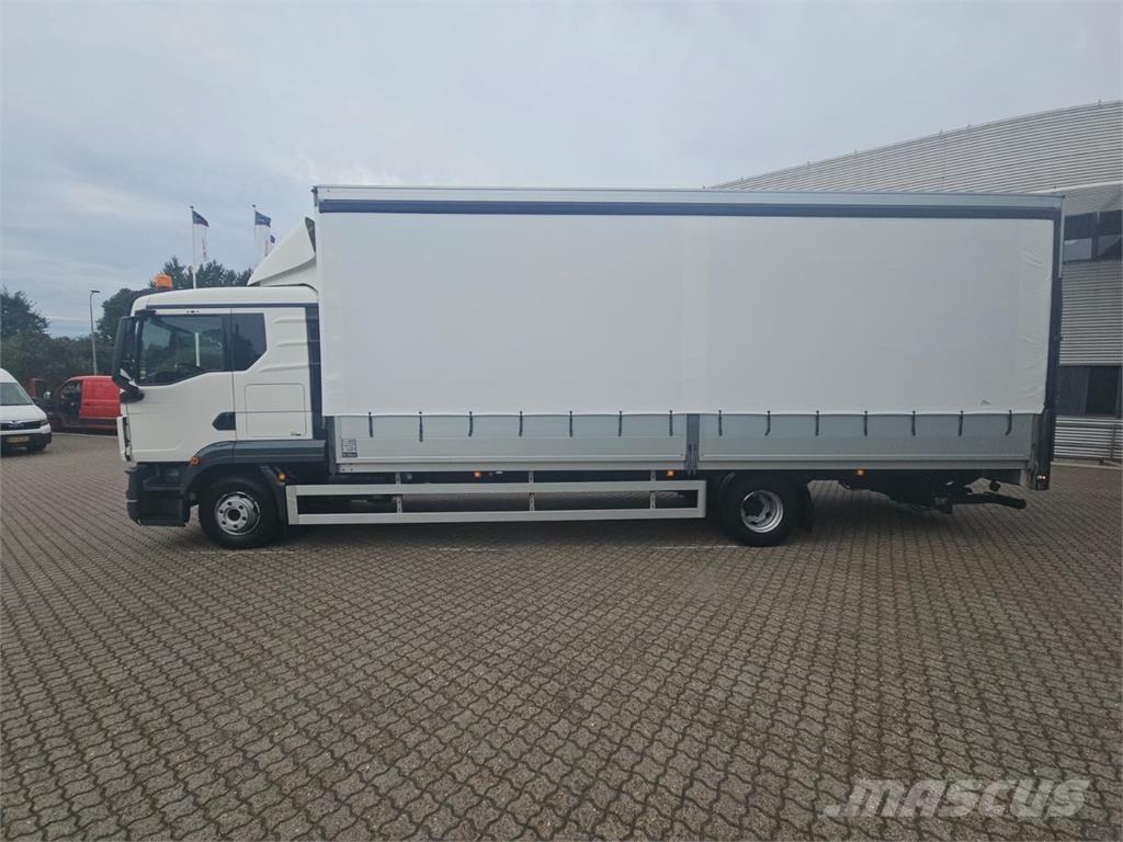 MAN TGL 12.250 Curtain Side Trucks