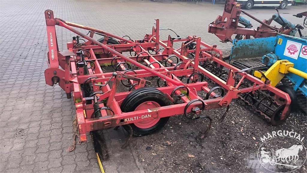 Doublet-Record 2,9 m Farm Equipment - Others