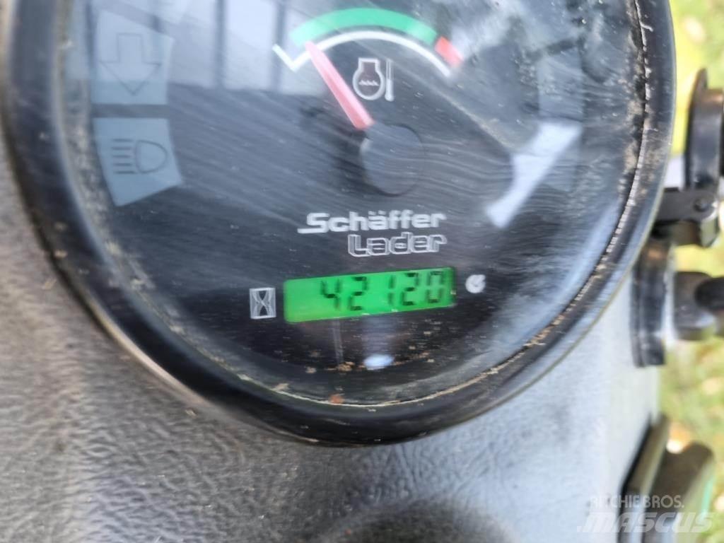 Schäffer 2028 Mini Loader
