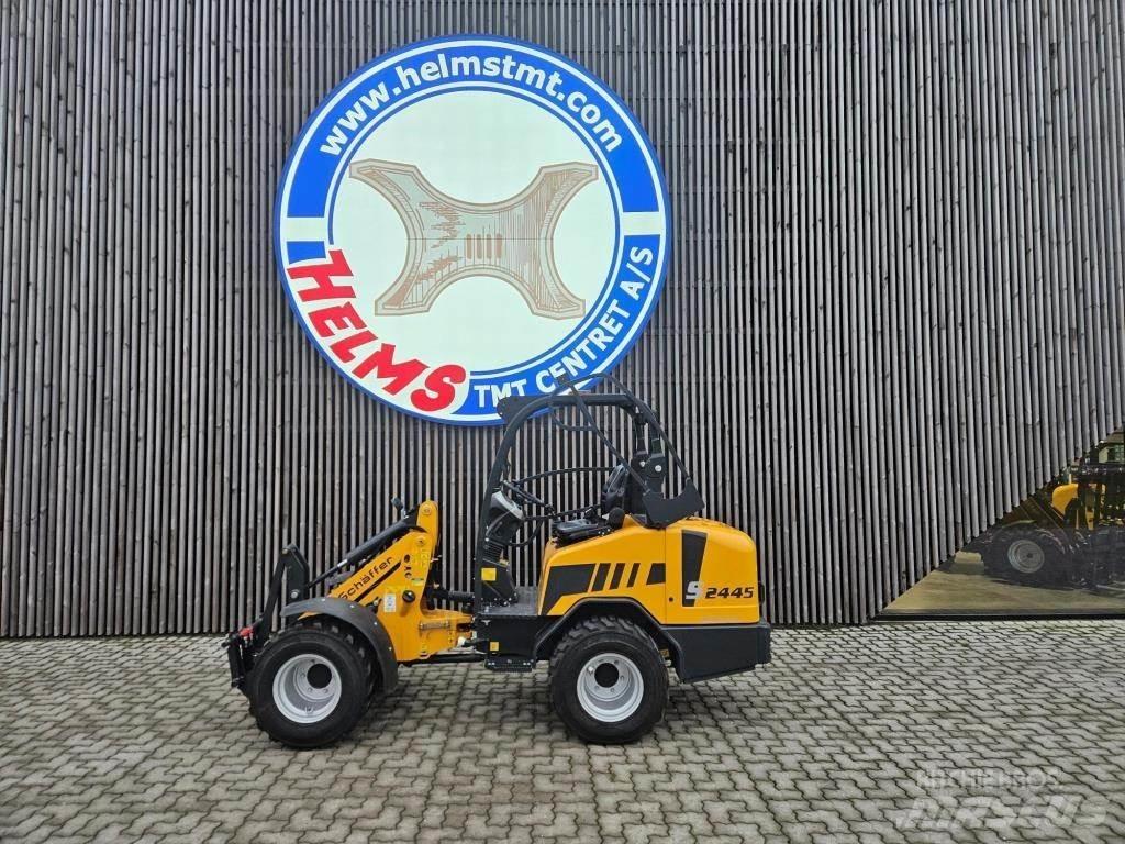 Schäffer 2445S Mini Loader