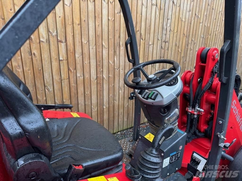 Schäffer 3650 Mini Loader