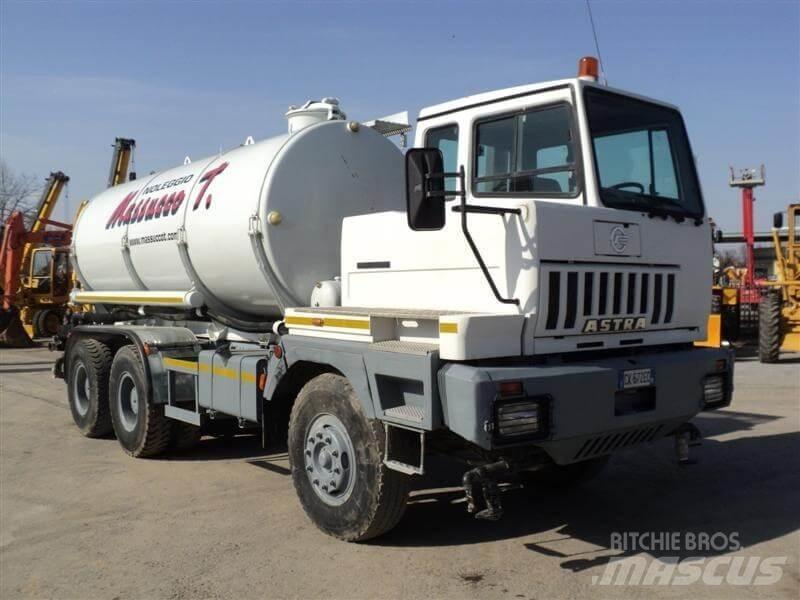 Astra BM304 Tank Trucks