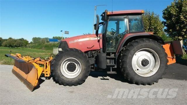 CASE MXM190 Snow Blades And Plows