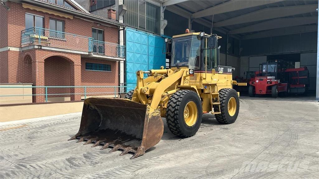 CAT 924F Wheel Loaders