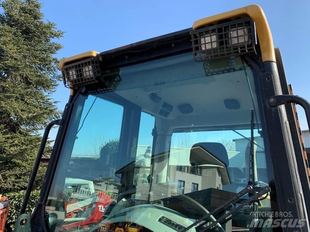 CAT 963D Wheel Loaders