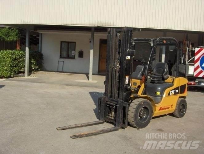 CAT DP30N Diesel Forklifts