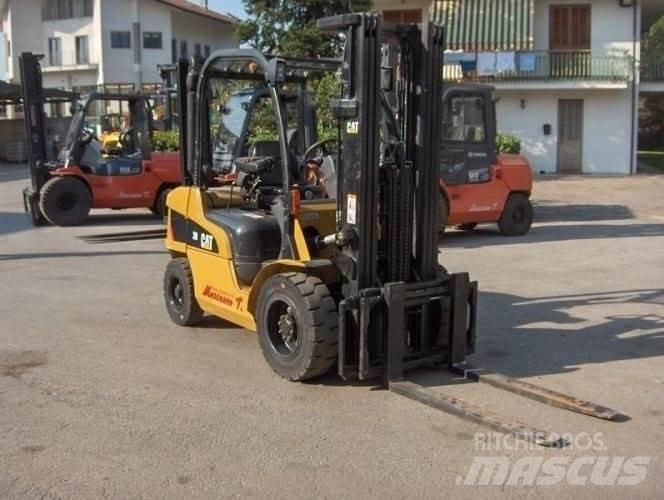 CAT DP30N Diesel Forklifts