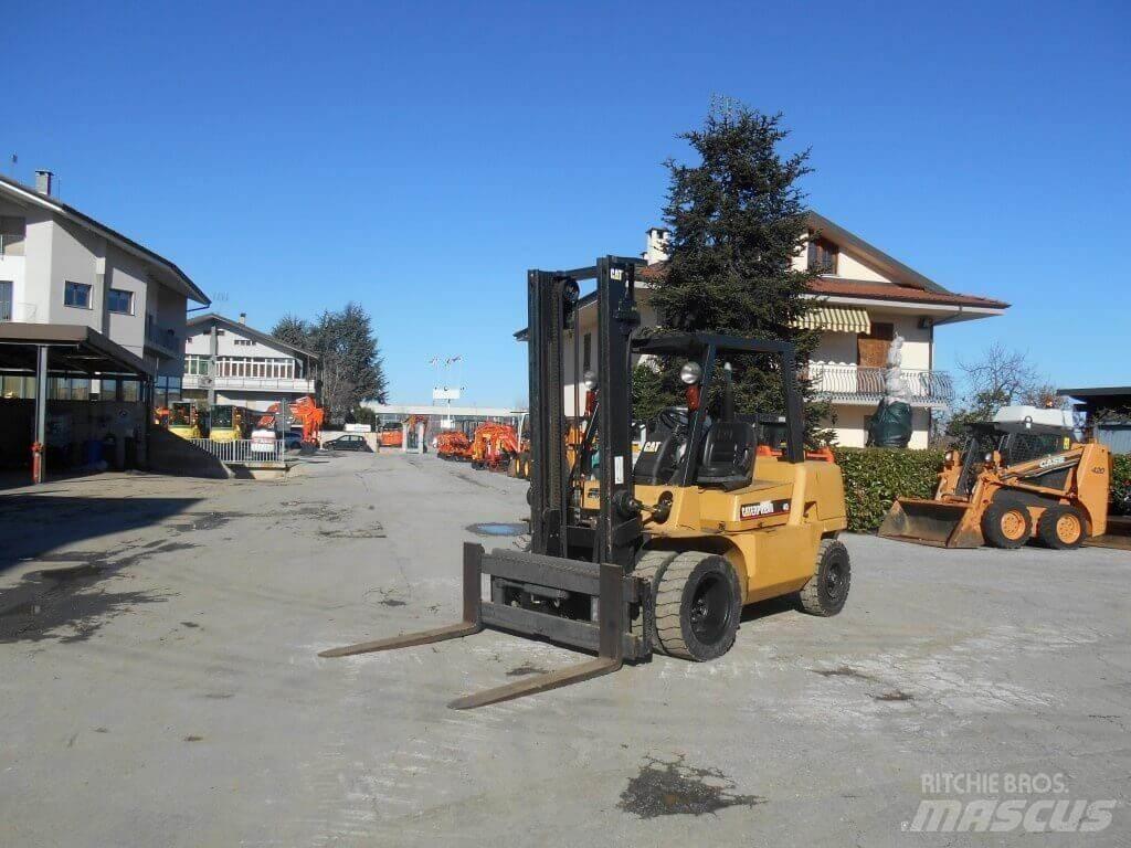 CAT DP40KL Diesel Forklifts