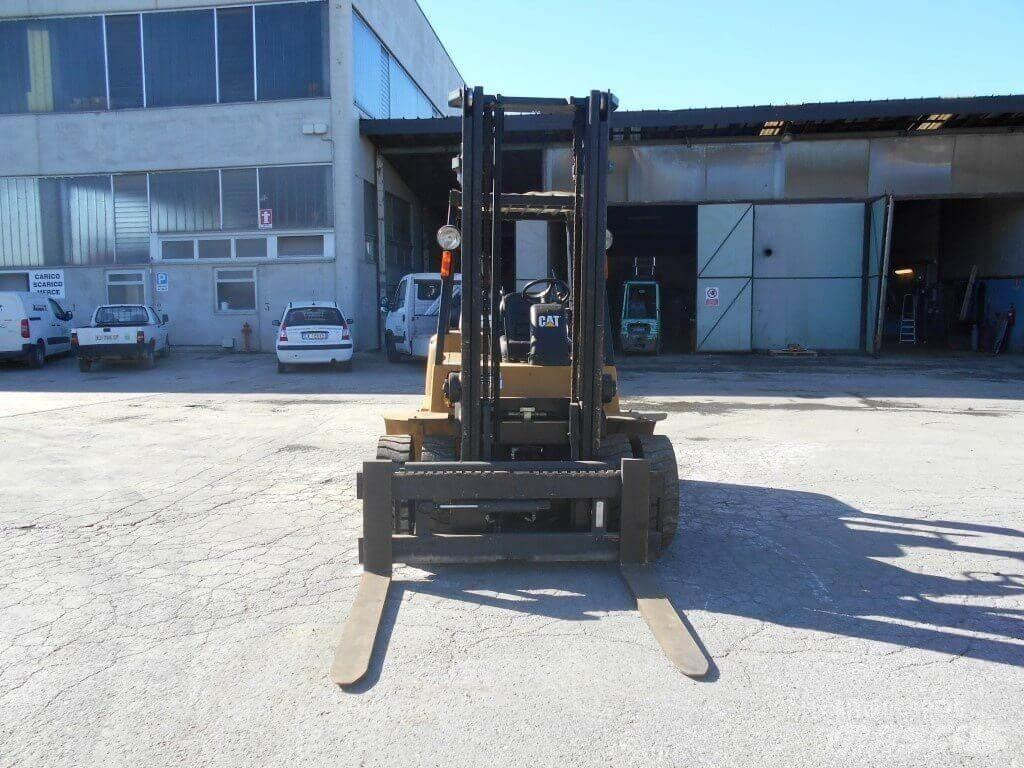 CAT DP40KL Diesel Forklifts